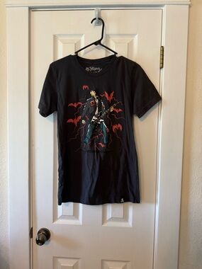 Johnny Cupcakes Men’s T-Shirt Small Black Graphic Tee Rocker Streetwear